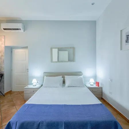 Masaniello Apartment *
